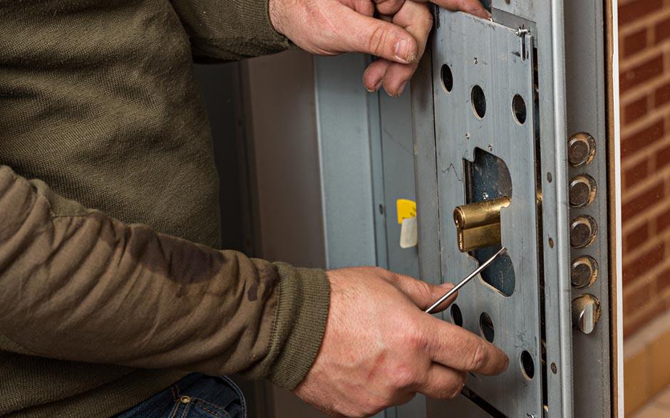 travail de serrurier Neuilly-sur-Seine